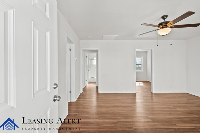 Photo - 700 S Kalisher St