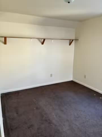 Photo - 207 Perrin St