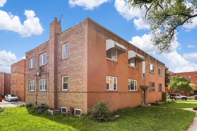 Photo - 2428 W Berwyn Ave Condo Unit 1S