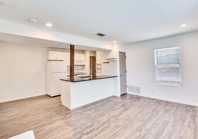 Photo - 7305 Grand Canyon Dr