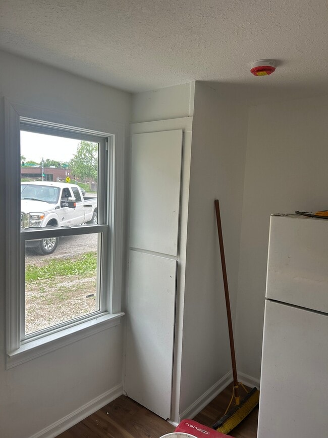 Photo - 12605 Johnson Dr