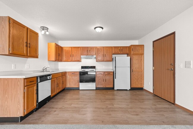 Sunshine Court Apartments