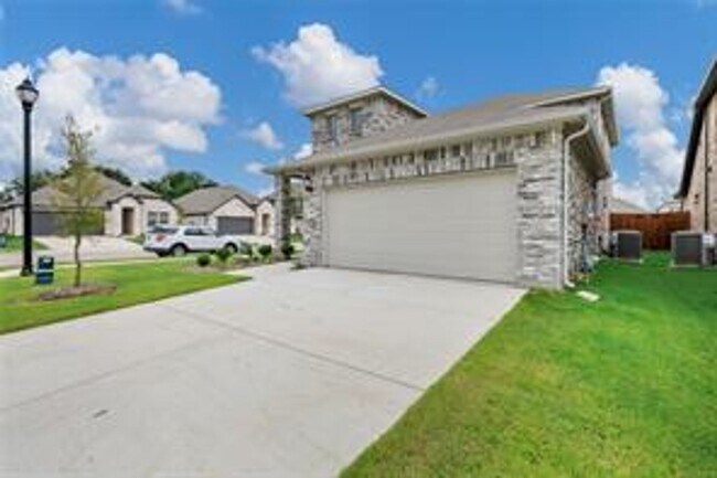 Photo - Spacious 3BR/2.5BA Home Near Parks, Dining & Community Pool