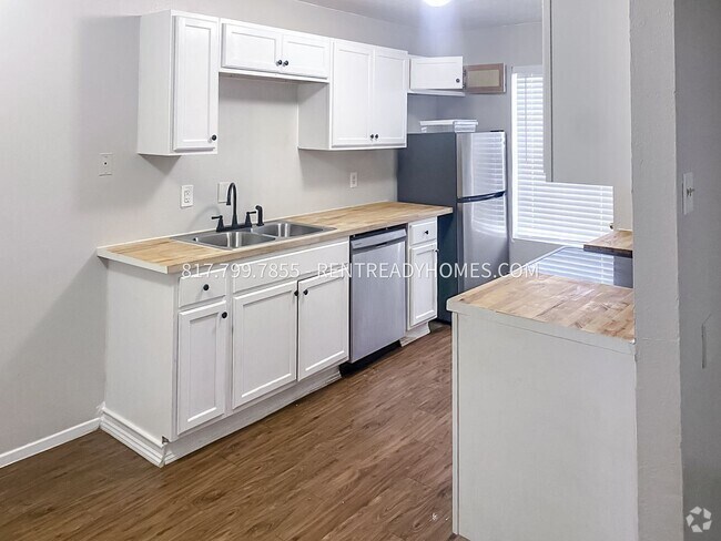 Building Photo - 318 Frontier Dr Unit 318 Frontier Dr.  A ** Rental