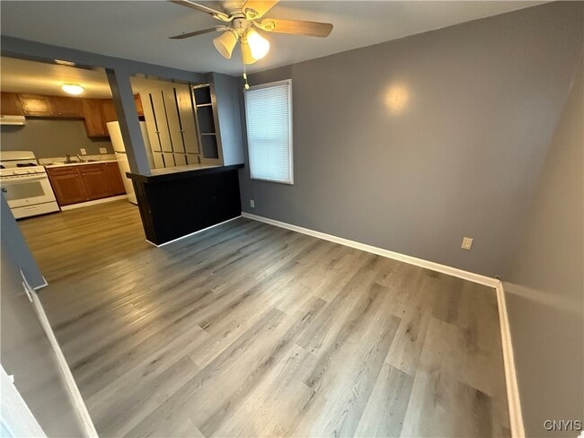 Photo - 127 1/2 Matty Ave