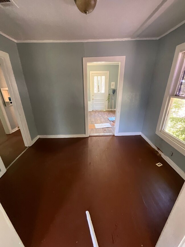 Photo - 6500 Henderson Ave