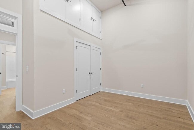 Photo - 30 W Broad St Unit SUITE 3