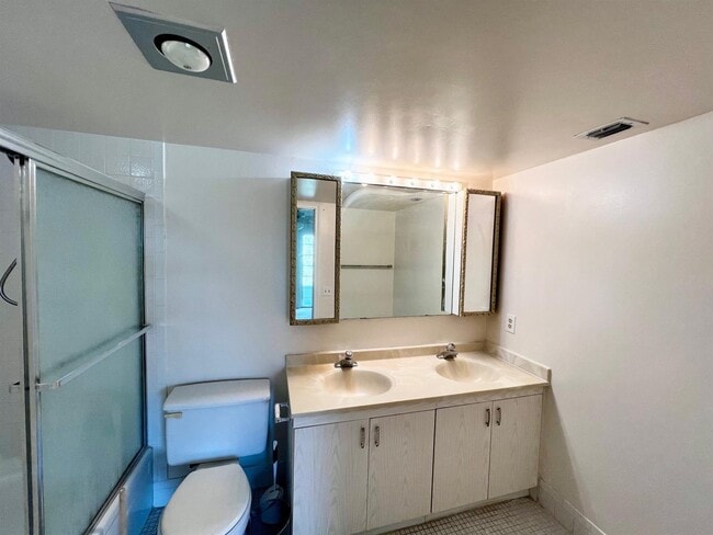 Photo - 3004 Portofino Is Unit D3