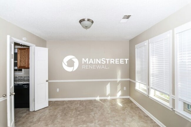 5 Bedroom Pet-Friendly Home in Memphis, TN with Main Street Renewal