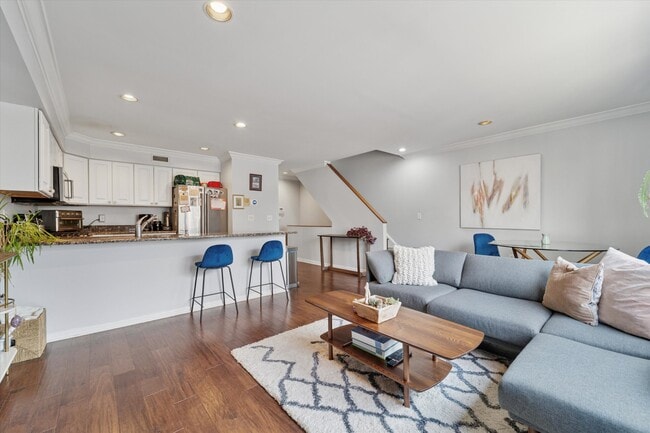 Photo - 212 S 24th St Unit 2416B