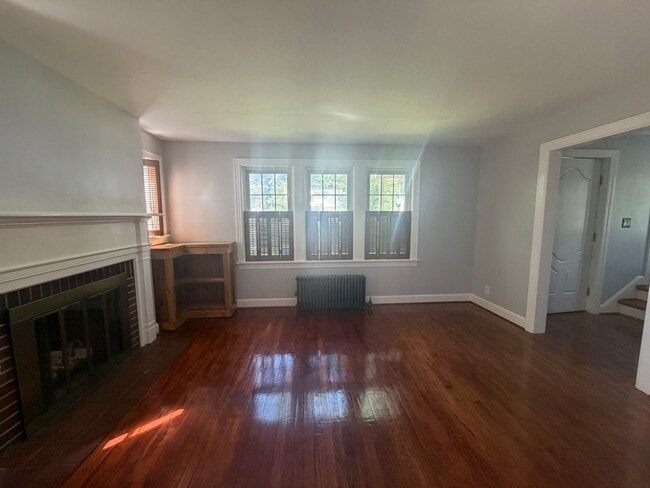 Building Photo - Lovely Single Family Home For Rent