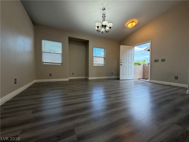 Building Photo - 2053 Quarry Ridge St Unit 201
