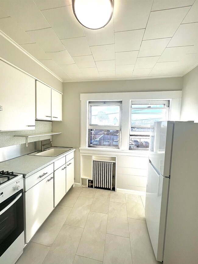 Photo - 128 Hazelton St Unidad 2