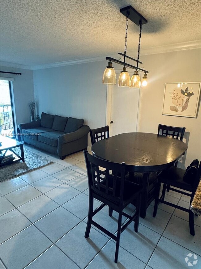 Building Photo - 9722 Hammocks Blvd Unit 203 Rental