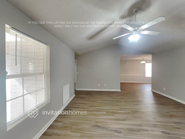 Photo - 215 Felton Dr