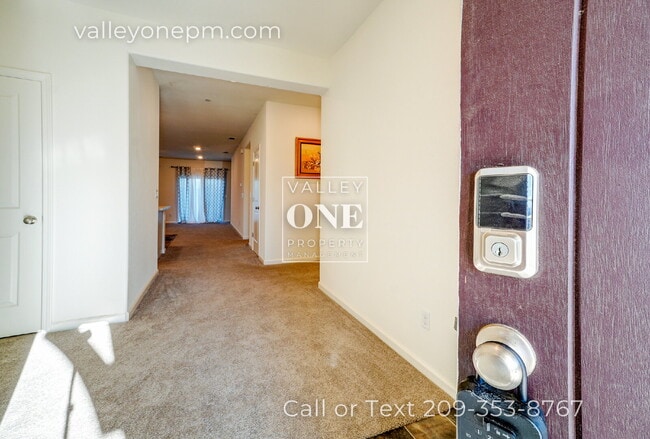 Photo - 644 Cheshire Dr