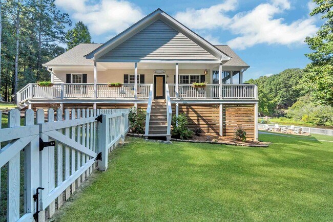 Photo - 219 E River Bend Dr