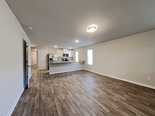 Photo - 2152 Belmont Cir NE