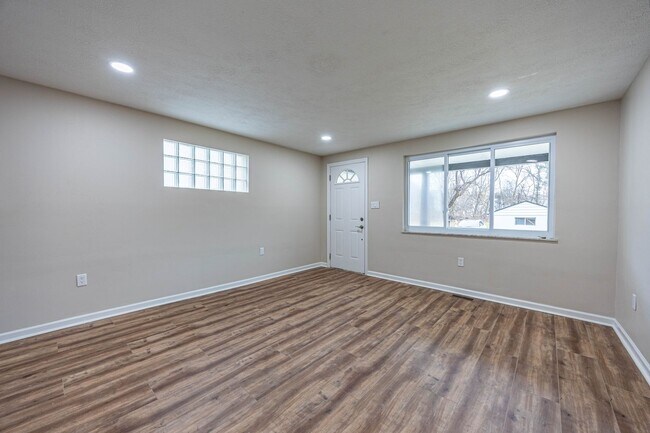 Photo - 4 Bed, 2 Bath Home in Morgan, PA AVAILABLE NOW!