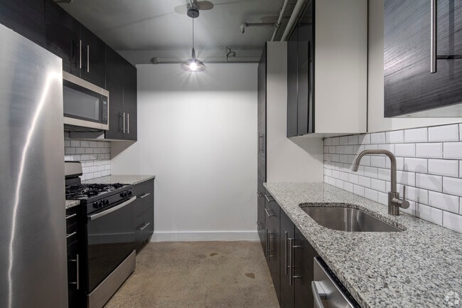 2 bed 2 bath - 1350 sqft