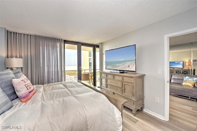 Photo - 180 Seaview Ct Condo Unit 201