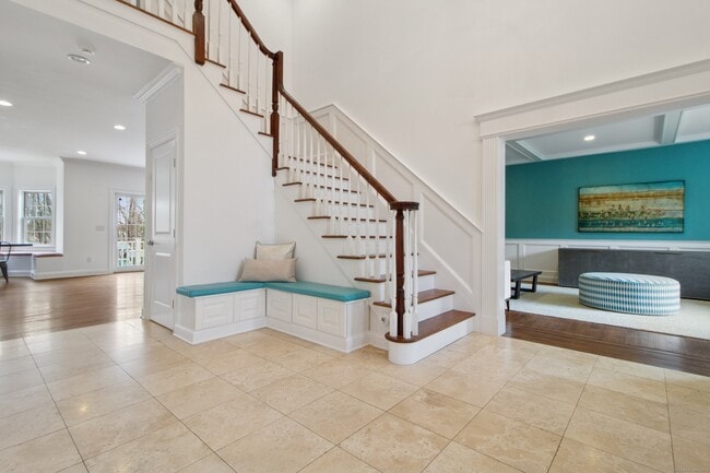 Photo - 57 Overbrook Dr