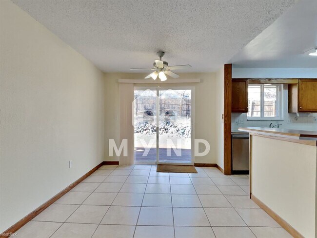 Photo - 4 br, 2 bath House - 775 S Braun St