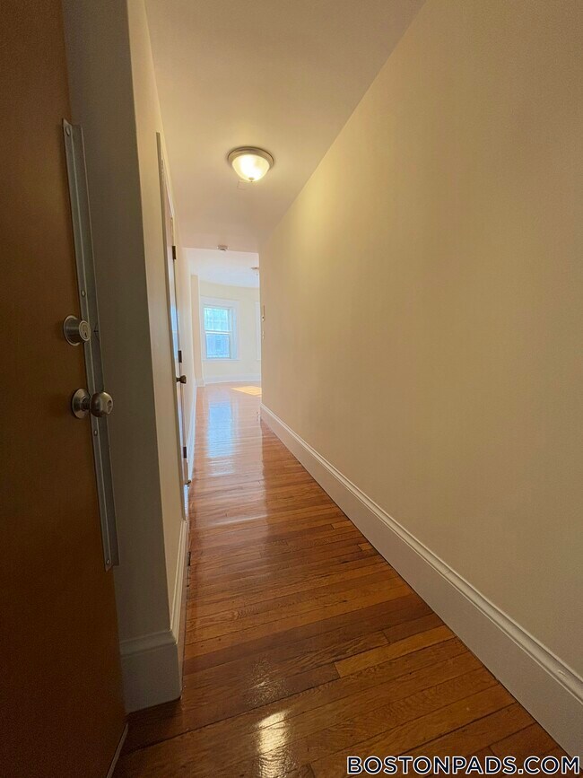 Photo - 1315 Commonwealth Ave Unidad 407