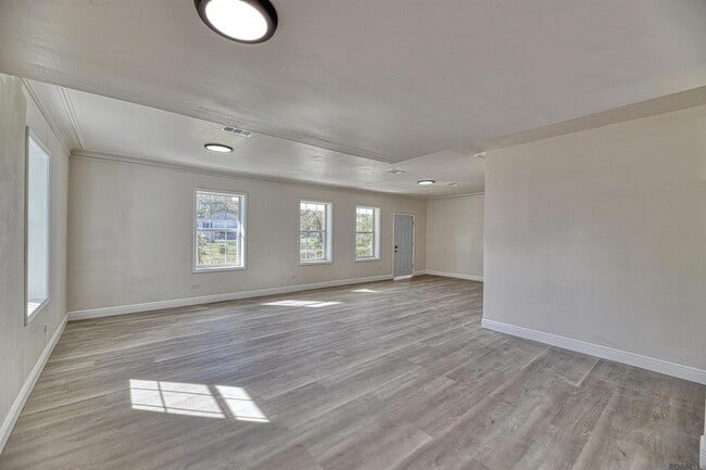 Photo - 3744 Conrad Dr