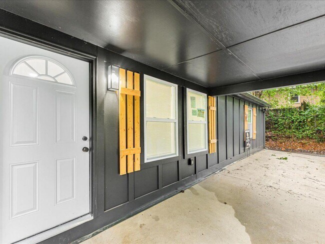 Photo - 5794 Pinecrest Rd SW