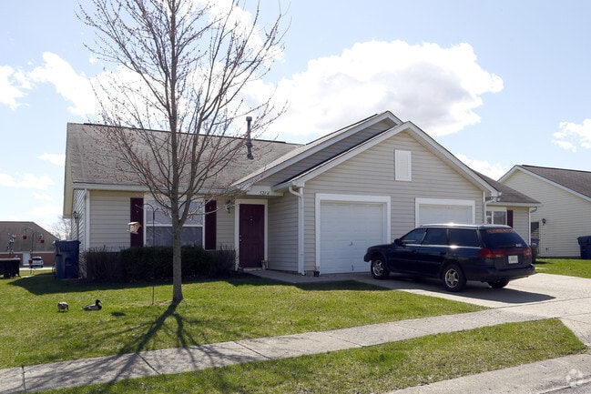 Photo - Broadway Village Apartments