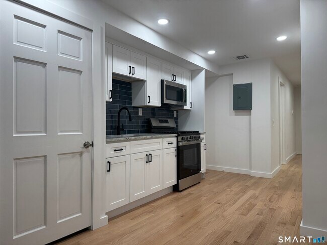 Photo - 263 Hawley Ave Unit 3rd Floor