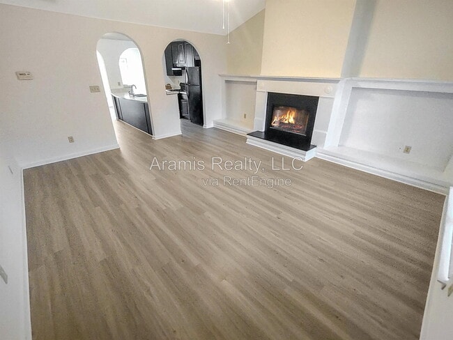 Photo - 6843 Saganaw Dr