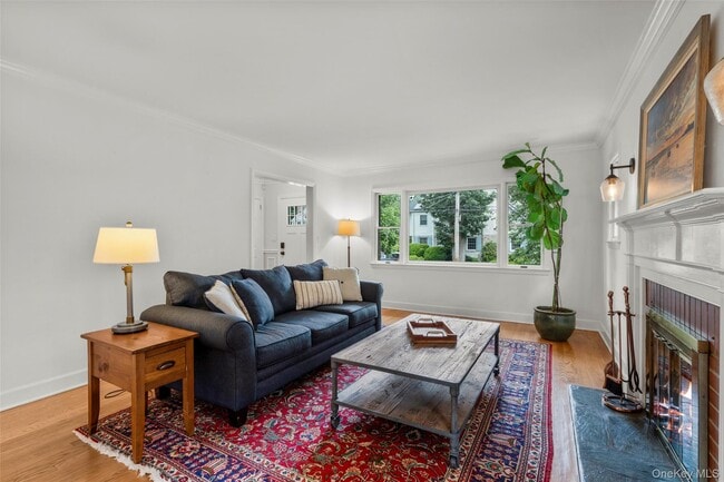 Photo - 42 Iselin Terrace