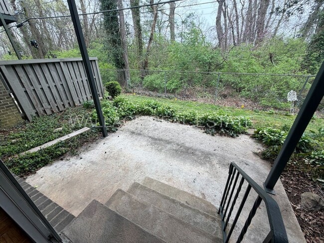 Photo - FANTASTIC 2 BEDROOM, 2 BATH CONDO IN THE HEART OF SEQUOYAH HILLS!!