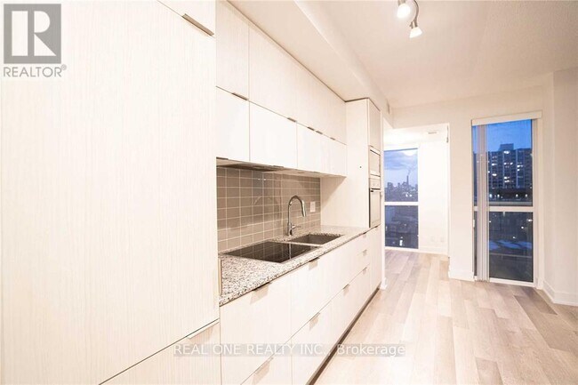 Photo - 318 Richmond St W Unit 1203