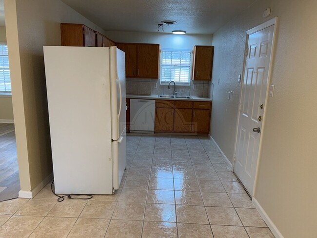 Photo - 1208 Ridgemont Dr