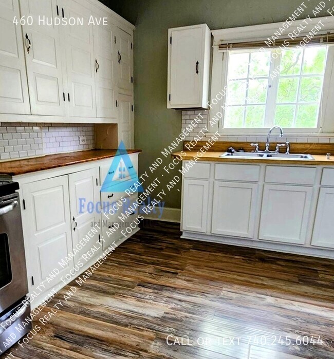 Photo - 460 Hudson Ave