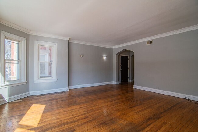 Photo - 7841 S Kingston Ave Unit 1