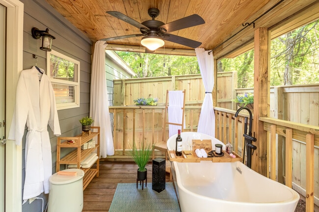 Photo - 847 Capshaw Rd NW