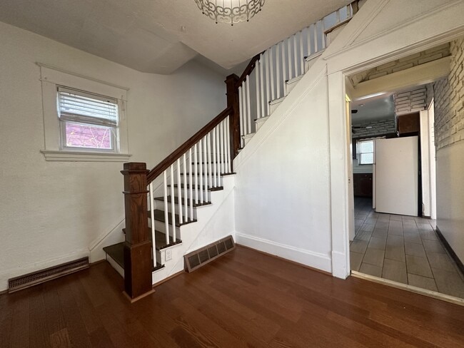 Photo - 918 Ashland Ave