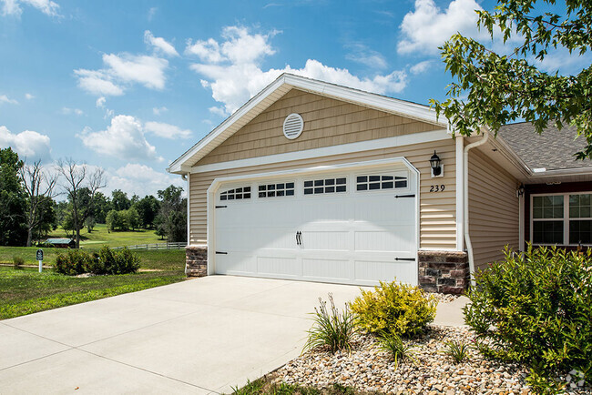 Apartments with Two-Car Attached Garages - Redwood Mauldin Rental