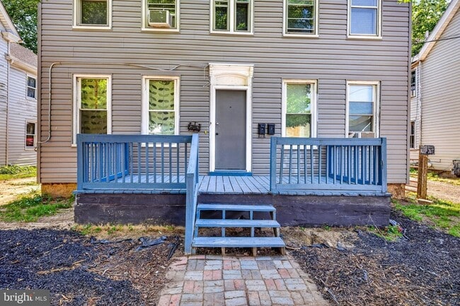40 S Governors Ave