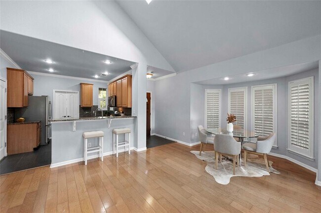 Photo - 6704 Menchaca Rd