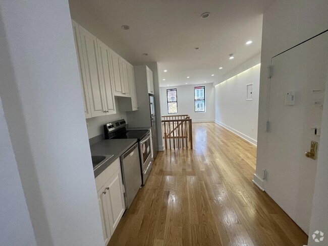 Building Photo - 355 W 53rd St Unit 1E/2E Rental