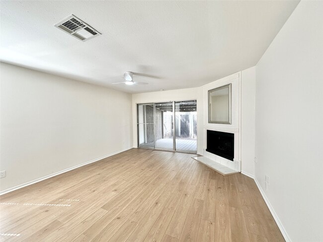 Photo - 4 Marabou Pl