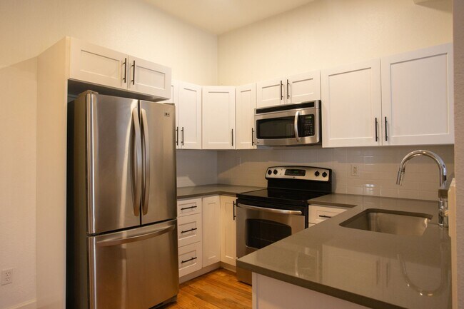 Photo - Incredible 1 bedroom Condo in Cap Hill Unidad 205