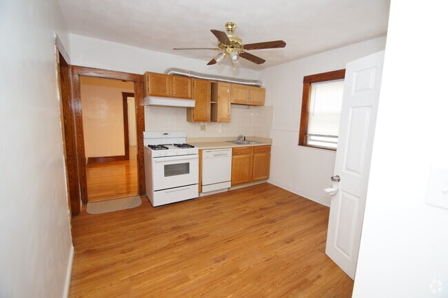 Building Photo - 6 1st St Unit 1 Rental
