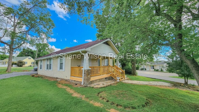Photo - 190 Cleveland St