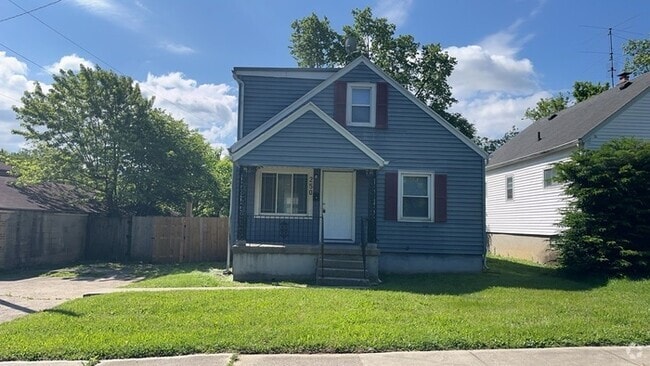 Building Photo - 250 E Parkwood Dr Rental